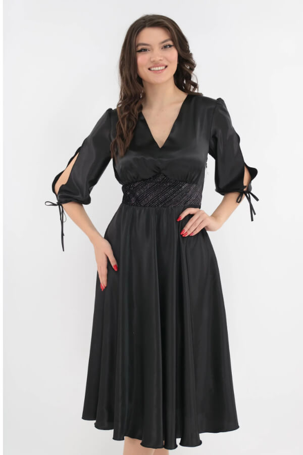 rochie clos neagra cu insertie din catifea