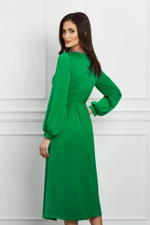 rochie verde marime mare satin cu crepeu pe fusta