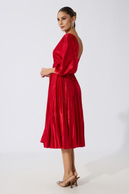 rochie plisata rosie din satin